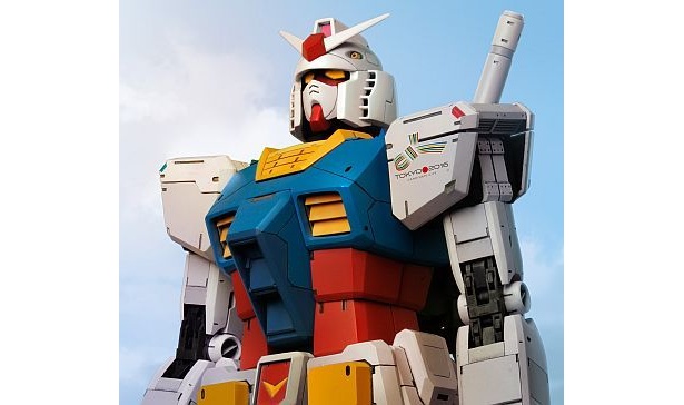 現在10万円！実物大ガンダムの“肩で撮影できる”権利って？