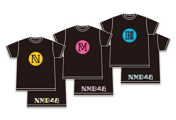 オフィシャルショップで購入できる「NMB48 ロゴTシャツ」(1枚3100円）は、S～XLの4サイズを展開