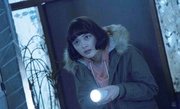 『貞子vs伽椰子』では、伽椰子の呪いにおびえる鈴花を好演