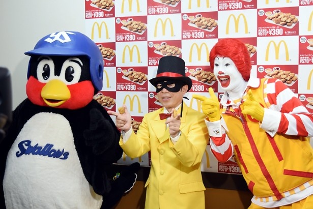 怪盗ナゲッツ、つば九郎、ドナルドのスリーショット