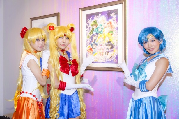 【写真を見る】セーラー戦士に扮したコスプレ美女たちの写真を20枚一挙に掲載！