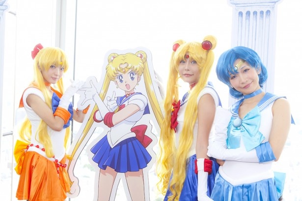 コスプレ美女たちの衣装の着こなしにも注目！
