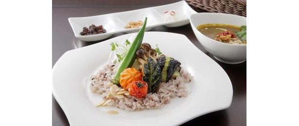 ヘルシーな五穀米のベジタブルカレー￥1200
