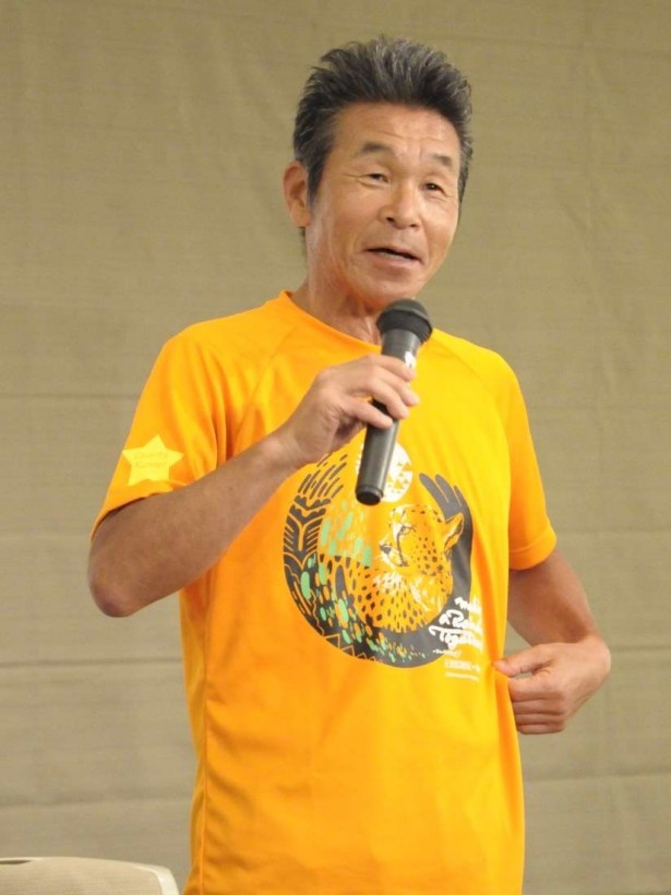 「地元の北加賀屋周辺を走るので、近所の人も応援してくれる。頑張ります」と誓う間寛平
