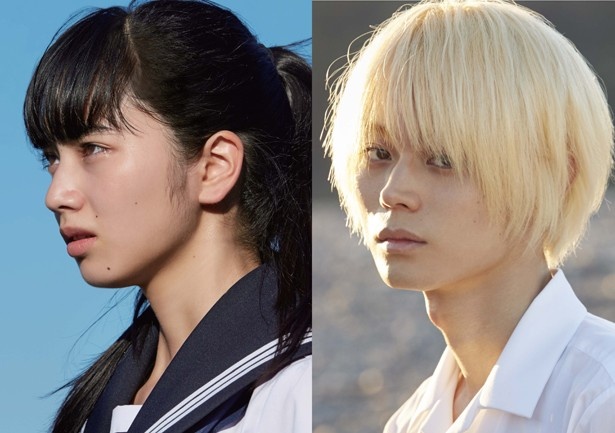 【写真を見る】『溺れるナイフ』主演の小松菜奈&菅田将暉。重岡大毅は小松を押し倒すシーンも!