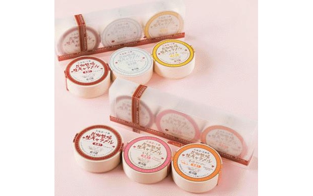 松坂屋本店限定オリジナルセット（2800円）1人各2セット限り、各日各限定300セット　「プレーン、ホワイト、バナナ」と「プレーン、いちご、宮崎マンゴー」のセット。1箱12粒入り
