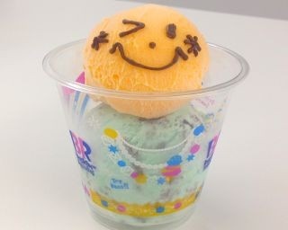 サーティワンの「雪だるま」！チョコソースで遊んでみた