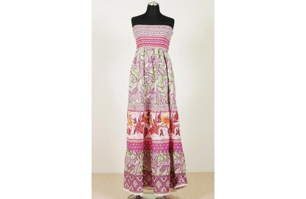 「Foever21」Kayla Smocked Maxi Dress（￥6195）