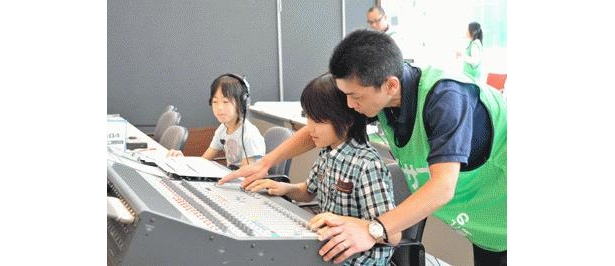 スタッフがやさしく教えてくれる
