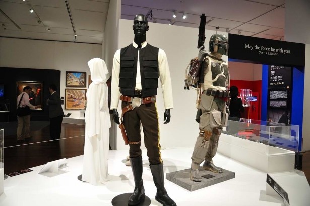 映画で使われたハン・ソロの衣装も展示。登場人物一人ひとりの個性が際立つ