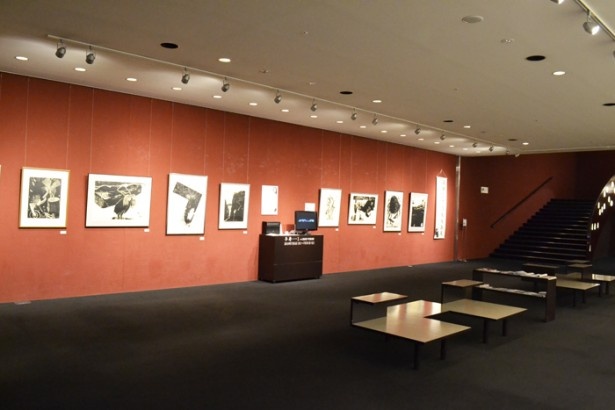 ｢座・高円寺｣のギャラリースペースでは、絵画や書、立体造形など多彩なアート作品を月替わりで展示