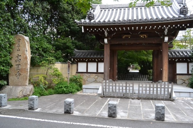 この地の由来となった寺院の｢高円寺｣。1555年に創建され、徳川家ゆかりの寺としても知られる