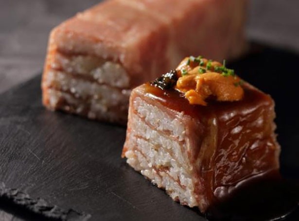 最高品質の田村牛と西洋ワサビご飯が交互に重なった「肉うにミルフィーユ」