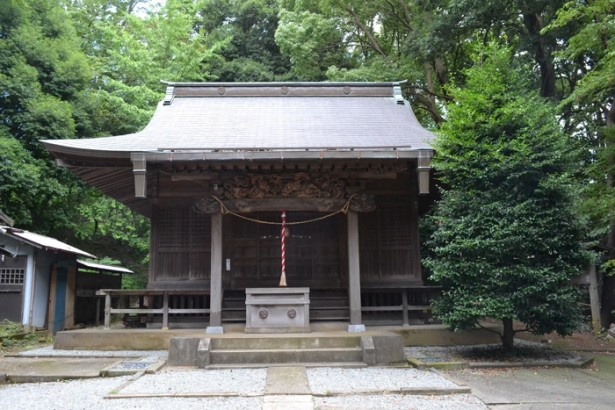 荘厳な雰囲気の「桜ヶ丘山神社」