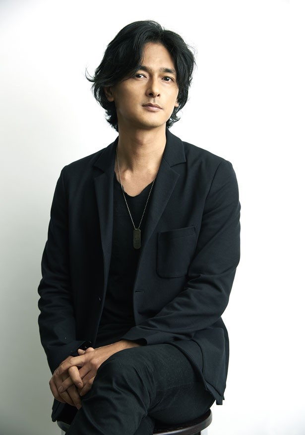 【写真を見る】NAKED Inc.代表の村松亮太郎氏。東京駅の3Dプロジェクションマッピングをはじめ、数多くのイベントを手がけている