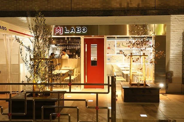 【写真を見る】今年3月24日に東京の田町にオープンした「肉LABO」