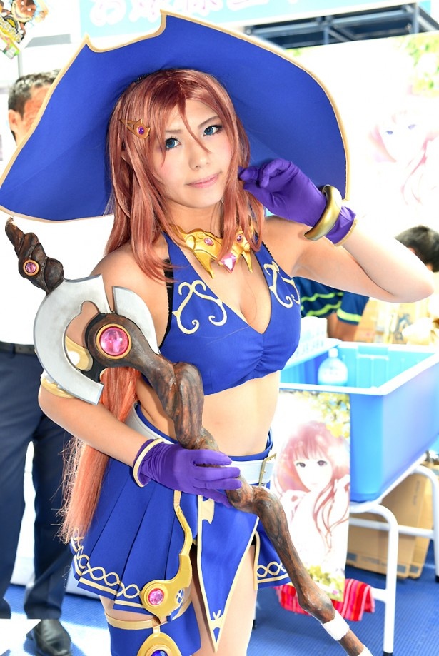 「天空のクラフトフリート」のマリアに扮する たまえさん