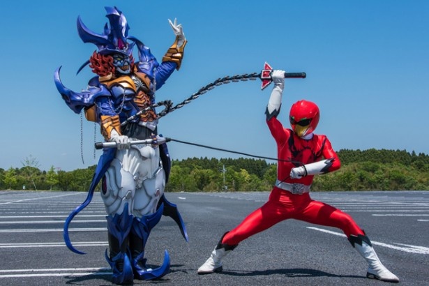 【写真を見る】同時上映の『劇場版 動物戦隊ジュウオウジャー ドキドキ サーカス パニック!』は動物がモチーフの戦隊ヒーロー