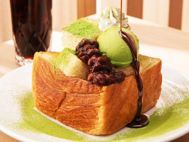 京都産高級宇治抹茶を贅沢に使用した抹茶好きにはたまらない「MIYABI宇治抹茶黒蜜トースト」(通常800円)