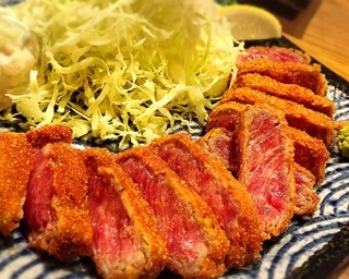 「肉の日」は1600円で話題の牛カツが食べ放題に！
