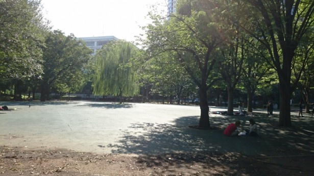 都心にありながらも多くの緑であふれる「戸山公園」