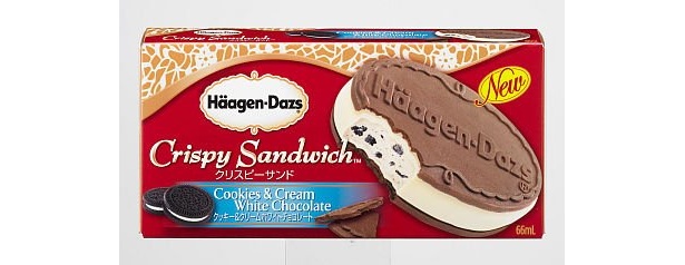 ｢ハーゲンダッツ アイスクリーム クリスピーサンド『クッキー&クリーム ホワイトチョコレート』｣は初のココア味のウエハース！(305円)