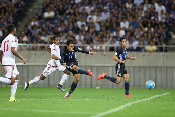 ゴールに迫る宇佐美貴史選手
