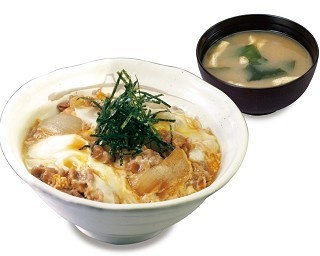 松屋からふわふわ卵の“プレミアム”牛とじ丼が登場