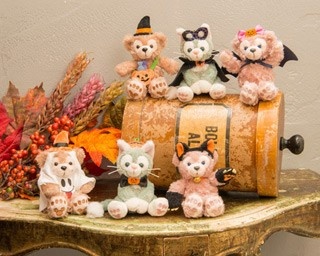 ダッフィーはおばけに変身！ハロウィーン限定ストラップ新登場