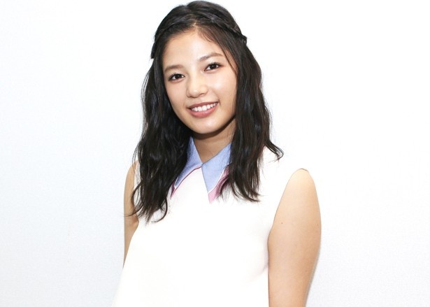 「高校を卒業するまでに“制服ディズニ”を体験してみたい」と無邪気に語る石井
