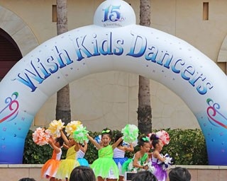 15周年の東京ディズニーシーでキッズ＆グーフィーがダンス！