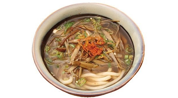 かぐや庵の「激辛きんぴらうどん」は、野菜の辛味を活かしたダシに悶絶！