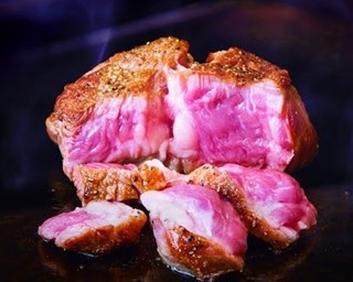 ヘルシー肉食！肥満防止効果があるラム肉の鉄板焼き