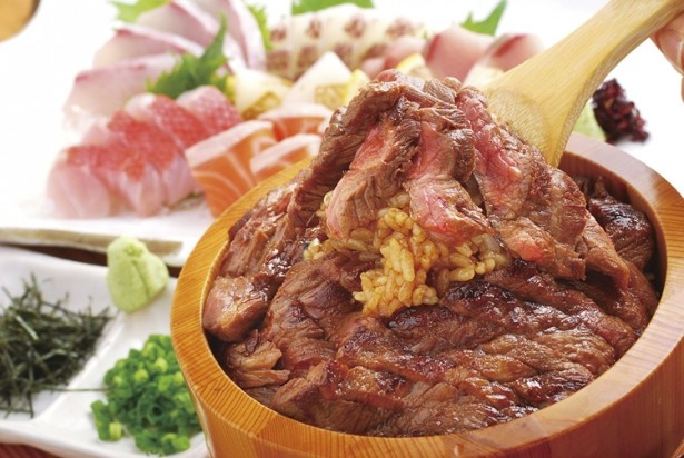 「GOCHISO-DINING 雅じゃぽ」の名物、黒毛和牛ひつまぶし(2,490円)
