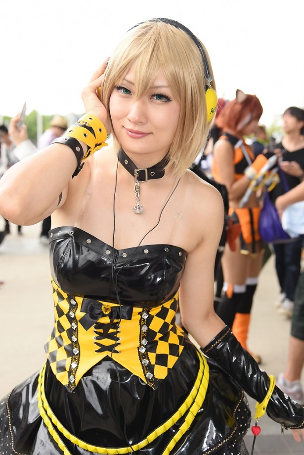 「アイドルマスター シンデレラガールズ」の多田李衣菜に扮する瑠月螢さん