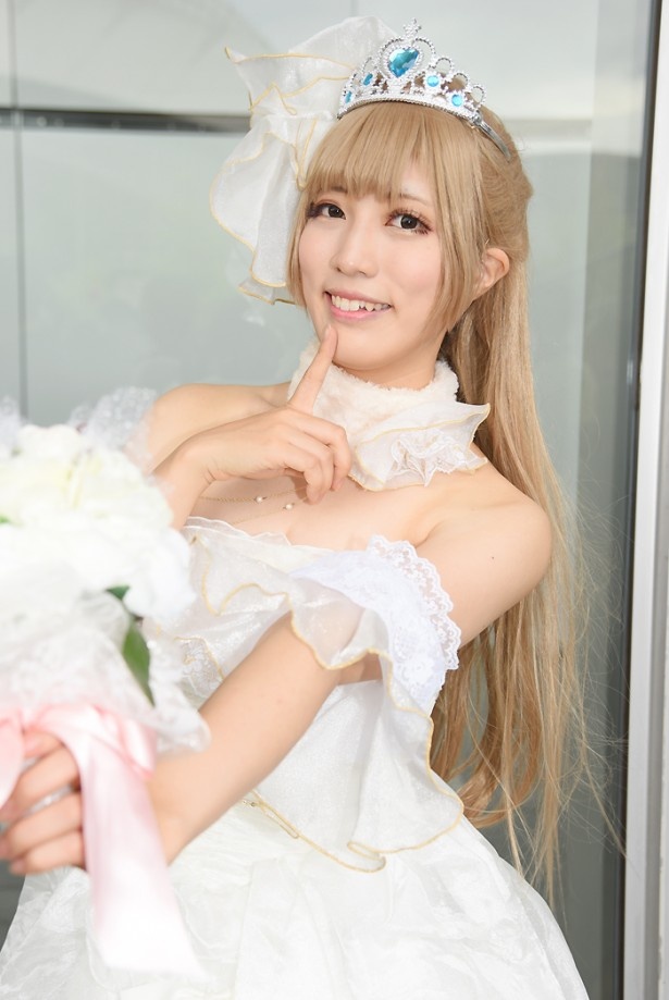 「ラブライブ！」の南ことりに扮する あおちかさん