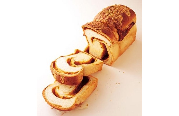 カレー食パン￥550/各日限定50本「焼きたてのパン トミーズ」