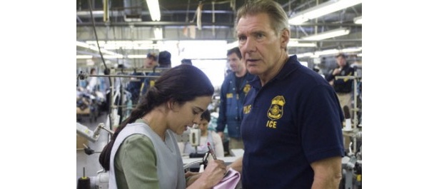 ハリソン・フォードが移民局の捜査官を演じた社会派ドラマ『正義のゆくえ I.C.E.特別捜査官』