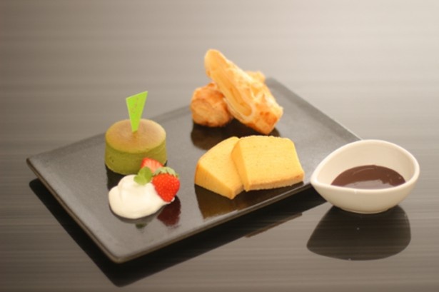城崎温泉の名店「城崎スイーツ」が手掛ける人気のチョコレートフォンデュ。「スイーツコース」