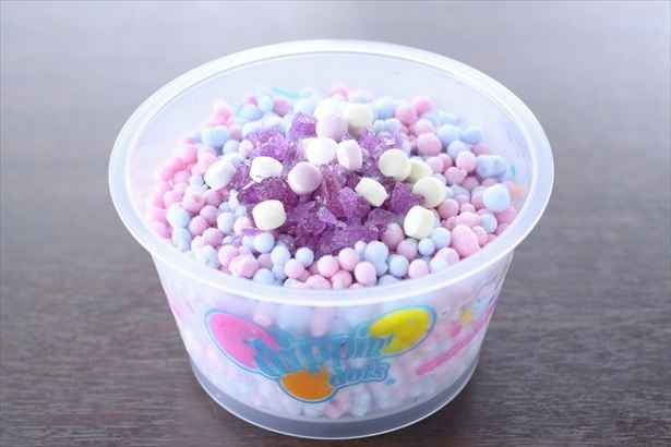 ふんわり甘い綿菓子味のアイスクリーム「スノーコットン」