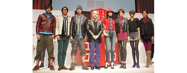 記者会見にはデープ・スペクターさんとモデルの杏さんが登場し、ユニクロの秋冬コレクションについてトークした