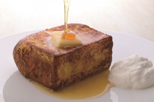 「GINZA PLACE」7階「BISTRO MARX」の必食メニューはブリオッシュを使っ た「マルクス・フレンチトースト」