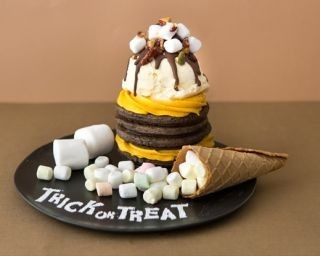 パンケーキカフェに“日本の秋”取り入れた豪華メニュー！
