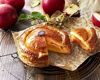羽田空港限定の焼き立てアップルパイ！