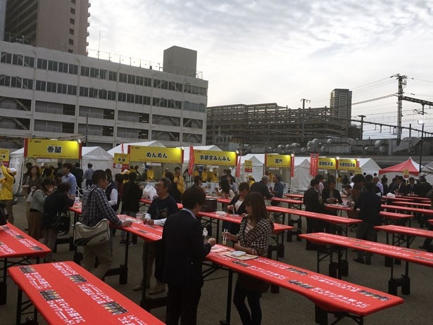 餃子を頬張りながらの談笑は楽しい♪