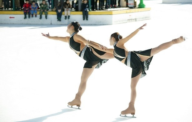10月29日(土)には、アイススケートリンクオープンイベントが行われる