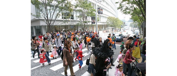 ハロウィンパレードは先着順！