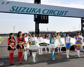 スーパーフォーミュラ最終戦は、イベント広場もシーズン一番の盛り上がり！