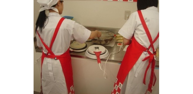 本当にクレープのように焼いています