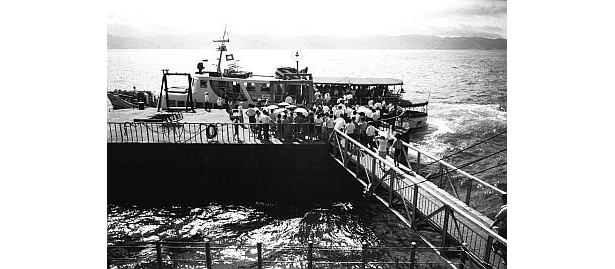 にぎわっていた頃の軍艦島